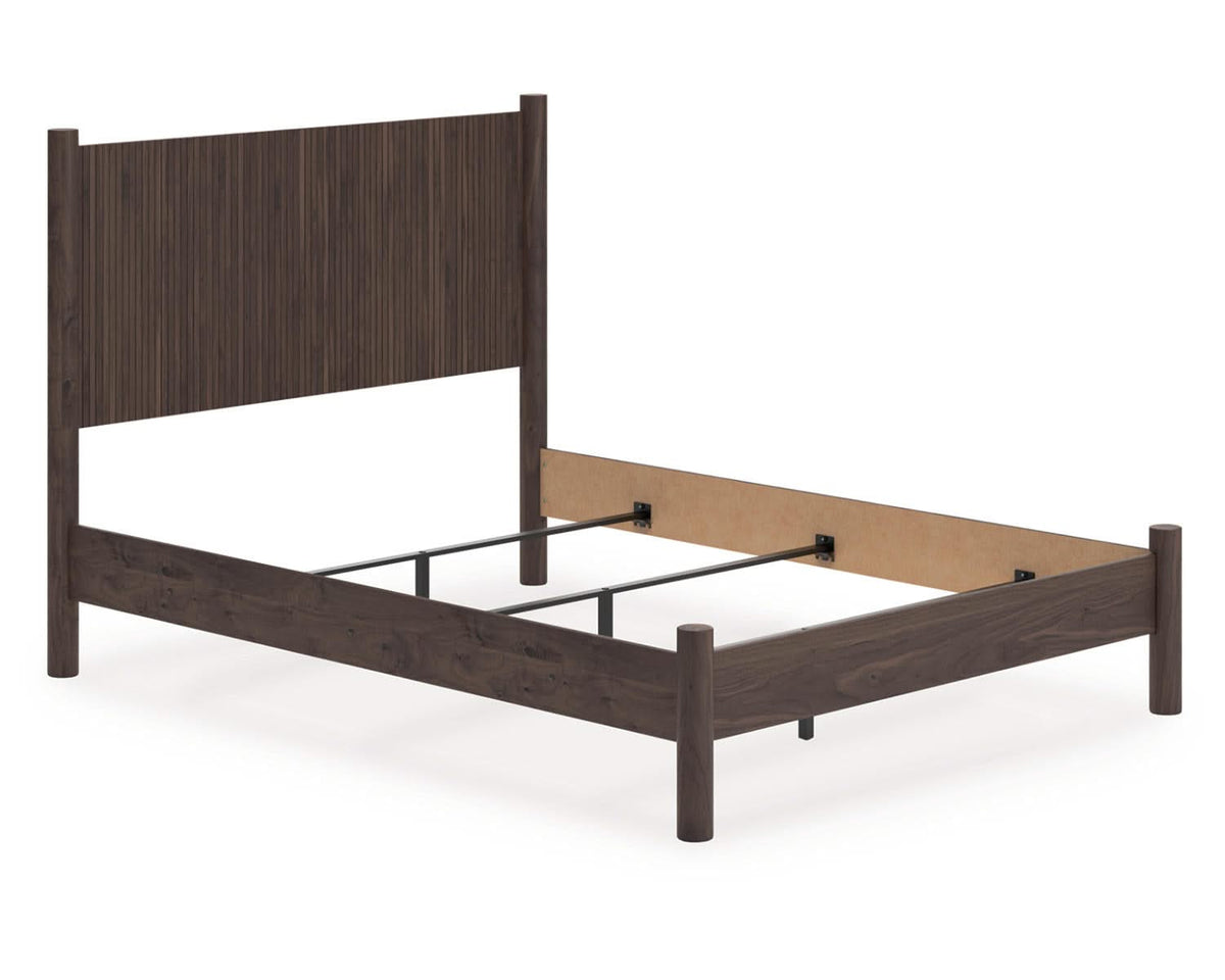 Pamytta Queen Panel Bed