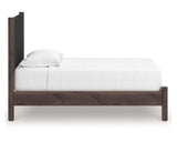 Cama individual con plataforma y paneles tapizados Pamytta