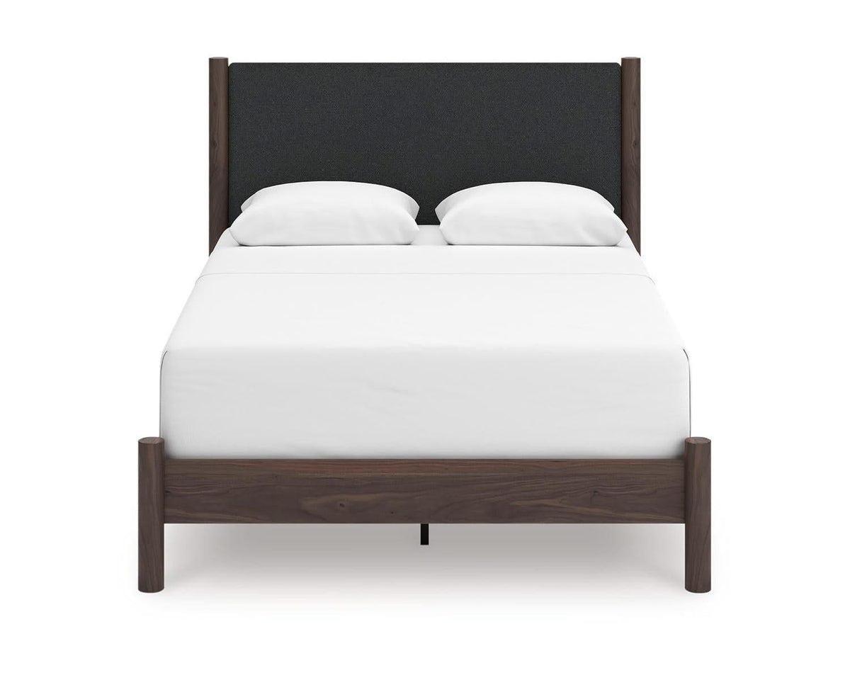 Cama Queen con paneles tapizados Pamytta