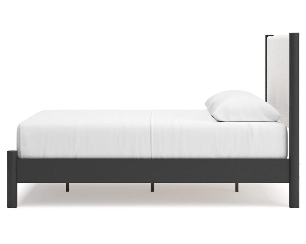 Cama Cadmori Queen con paneles tapizados