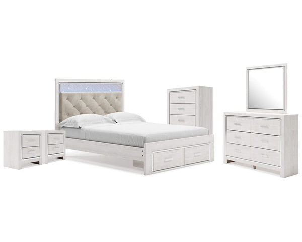 Cama Queen Altyra con espacio de almacenamiento, espejo, cómoda y dos mesitas de noche