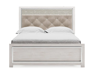 Cama Queen Altyra con paneles tapizados, tocador, espejo y mesita de noche