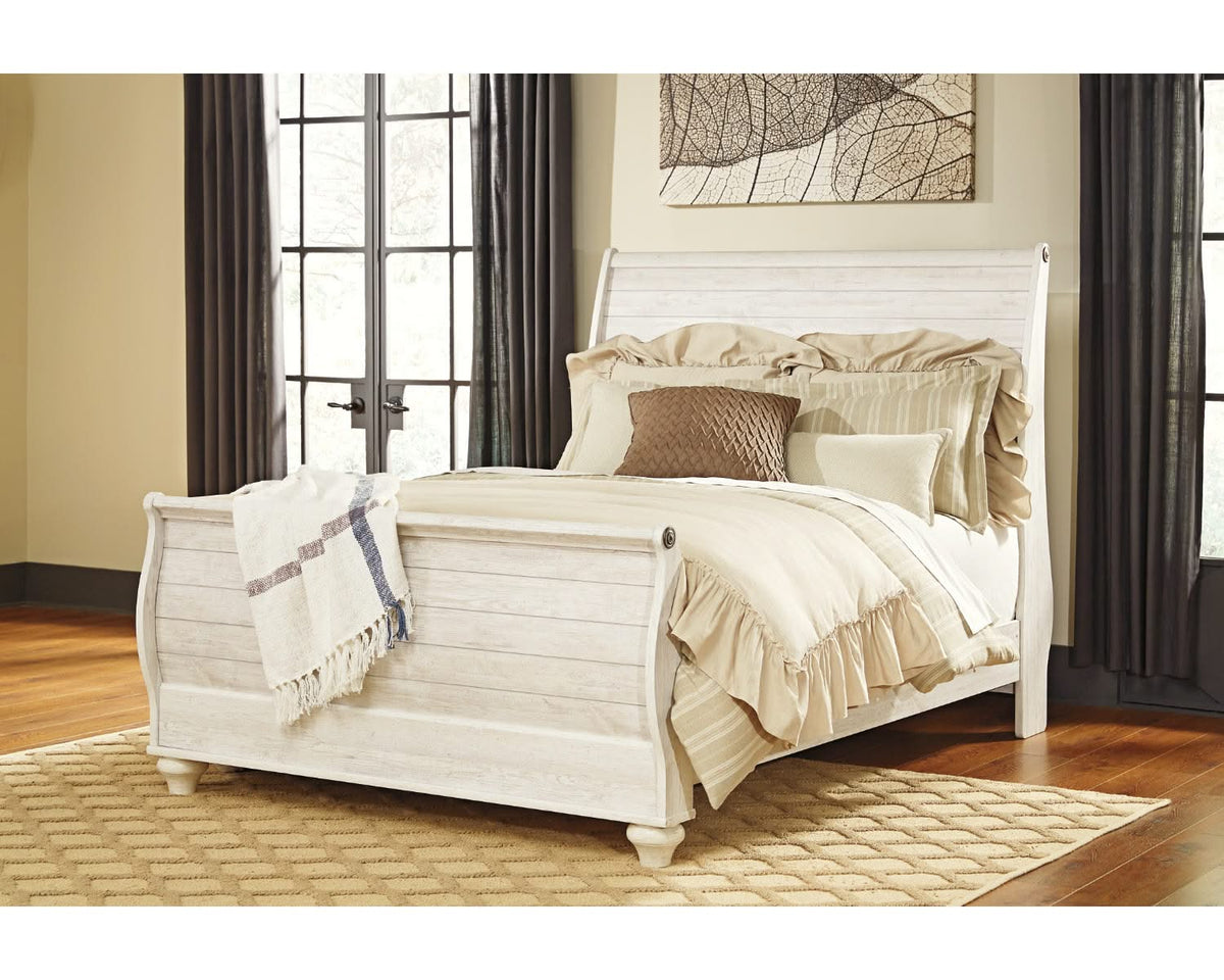 Willowton Queen Sleigh Bed, Dresser and Nightstand
