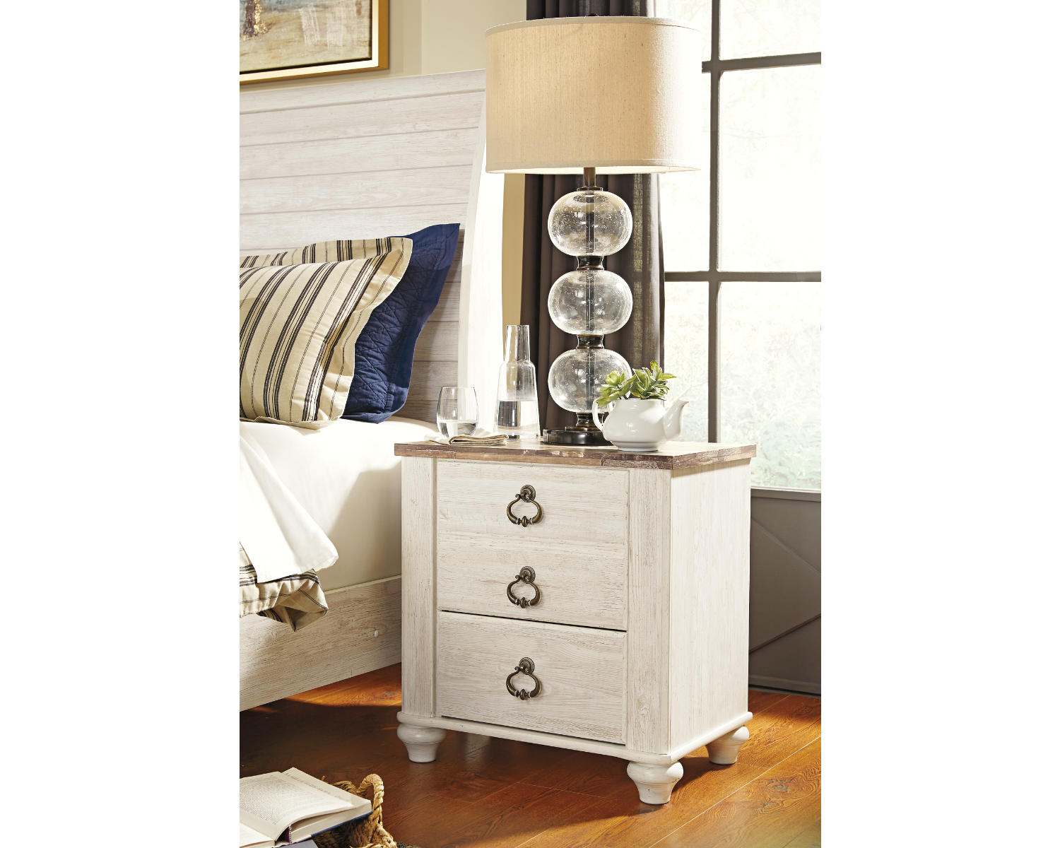 Willowton Dresser and 2 Nightstands