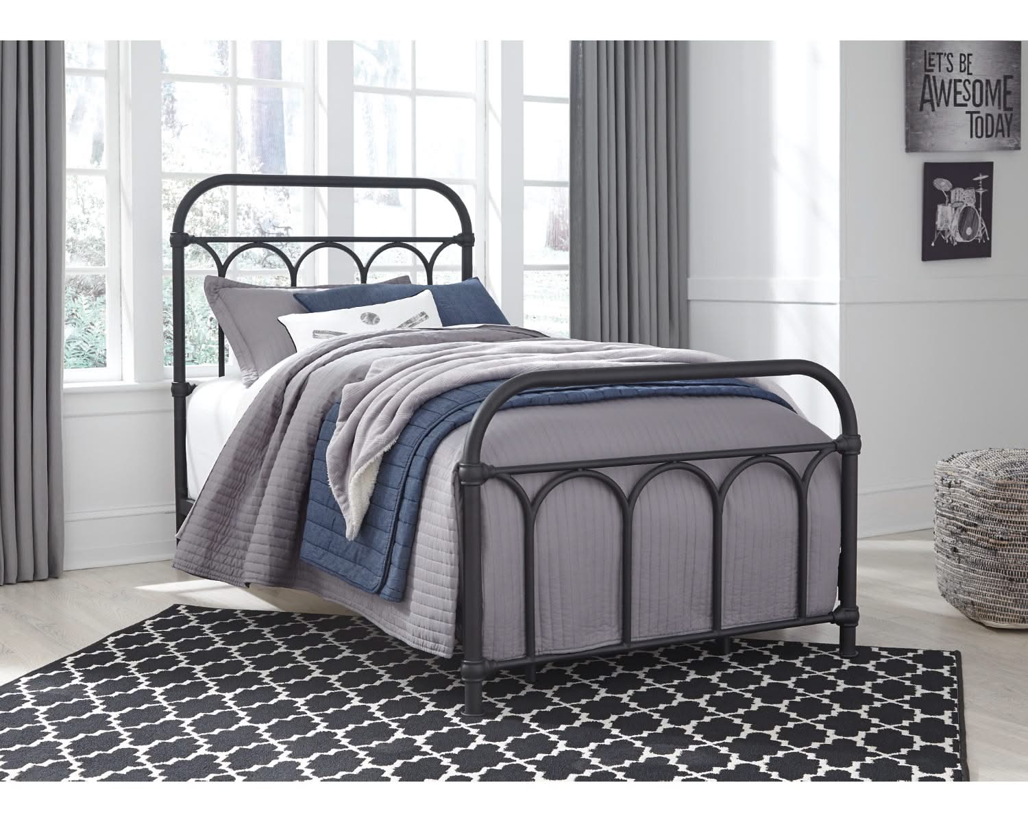 Nashburg Twin Metal Bed