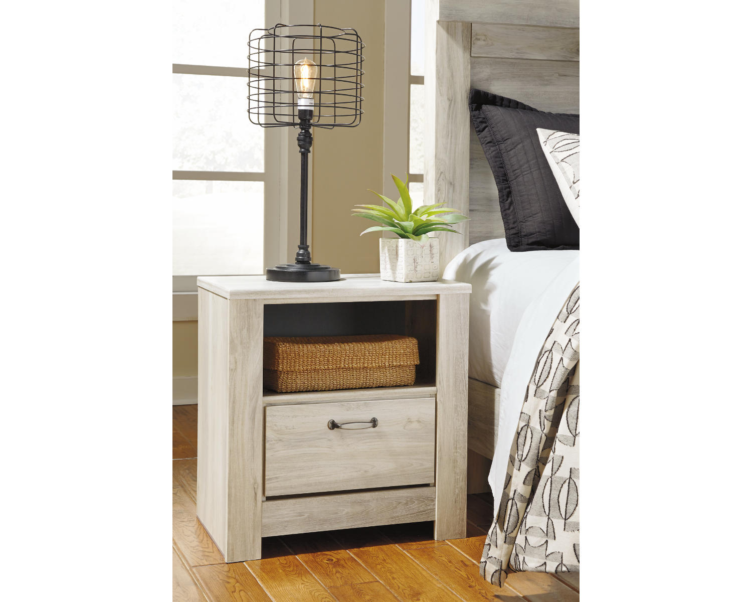 Bellaby Queen Crossbuck Panel Bed and 2 Nightstands