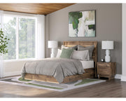 Chirason Queen Panel Bed