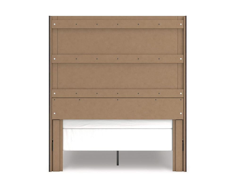 Fraluna Queen Panel Bed