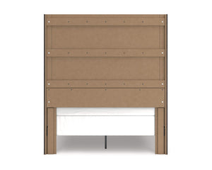Fraluna Queen Panel Bed