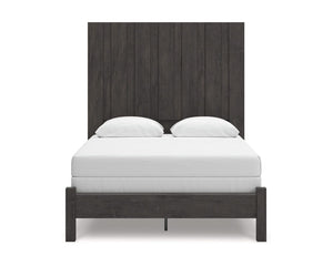 Fraluna Queen Panel Bed