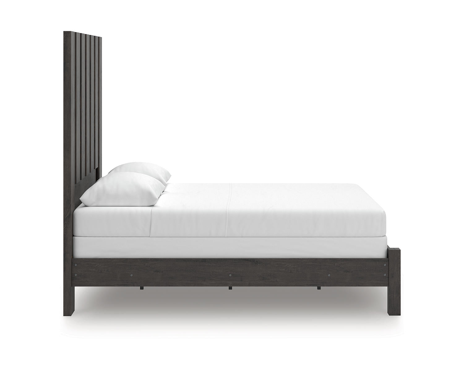 Fraluna Queen Panel Bed