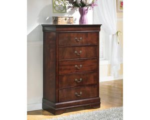 Alisdair Queen Sleigh Bed, Chest and 2 Nightstands