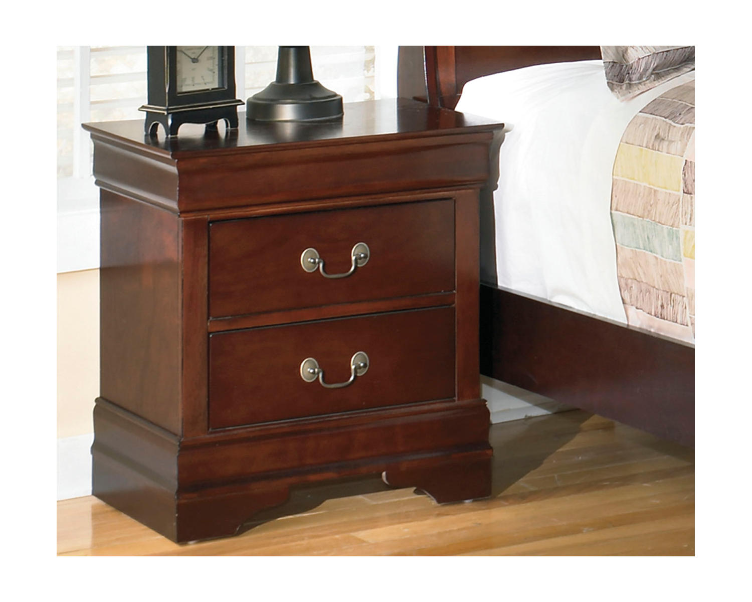 Alisdair Queen Sleigh Bed, Dresser, Mirror, and Nightstand