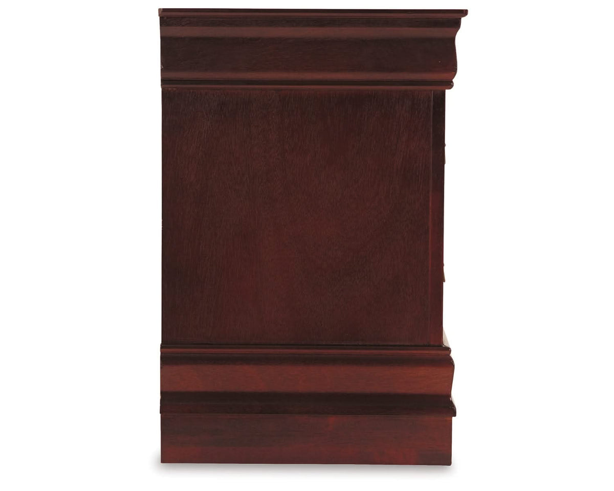Alisdair Queen Sleigh Bed and 2 Nightstands
