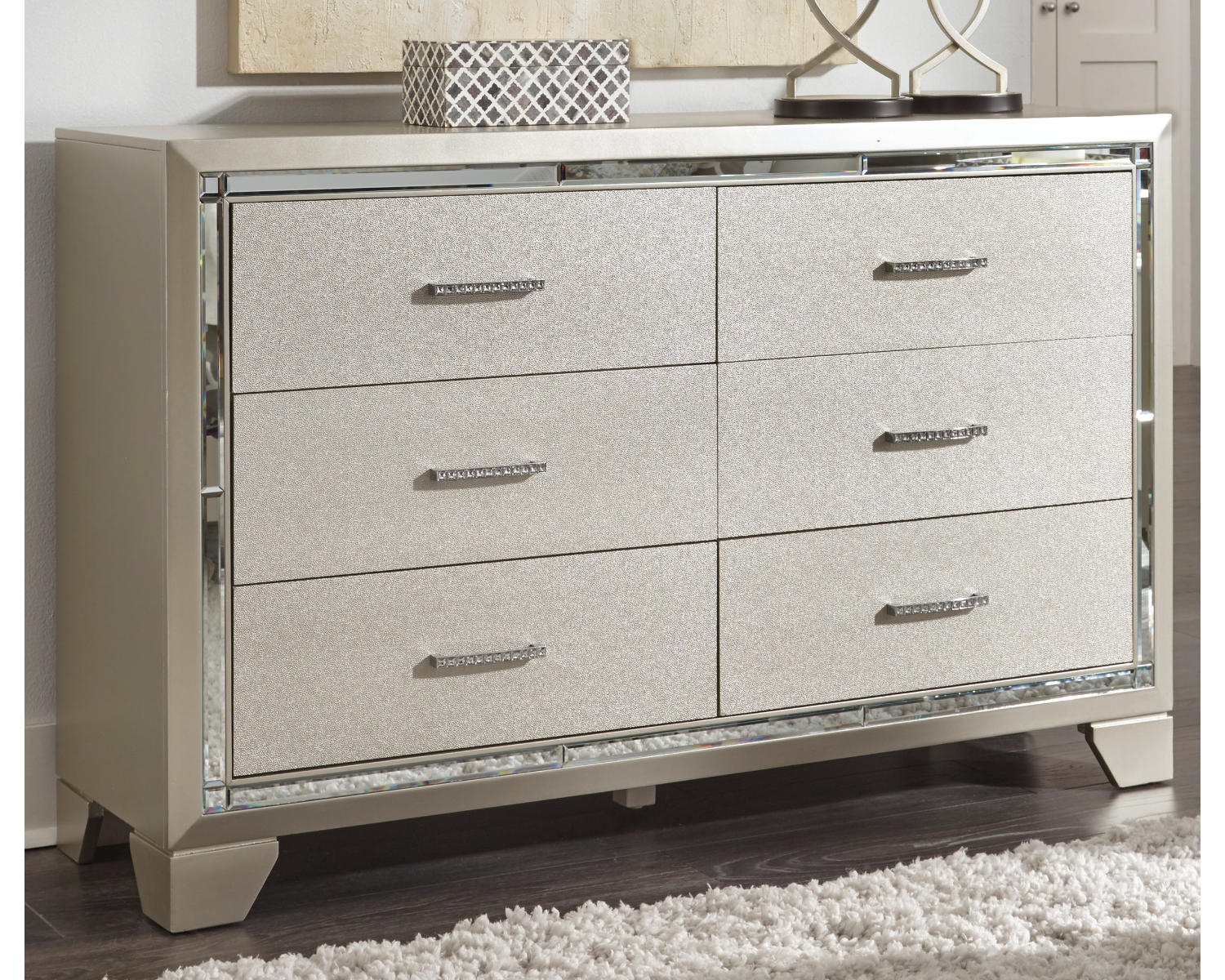 Lonnix Dresser