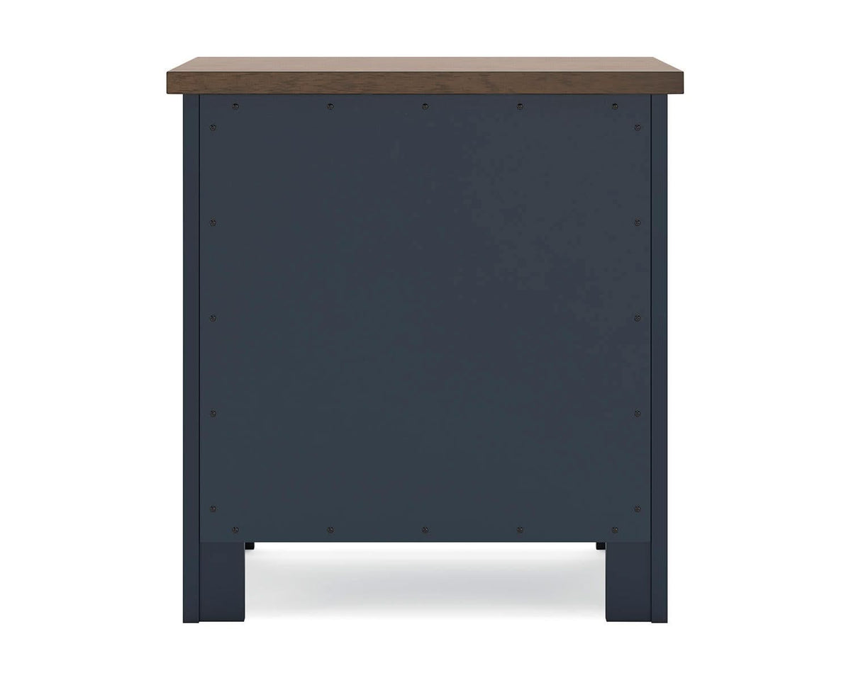 Landocken Nightstand