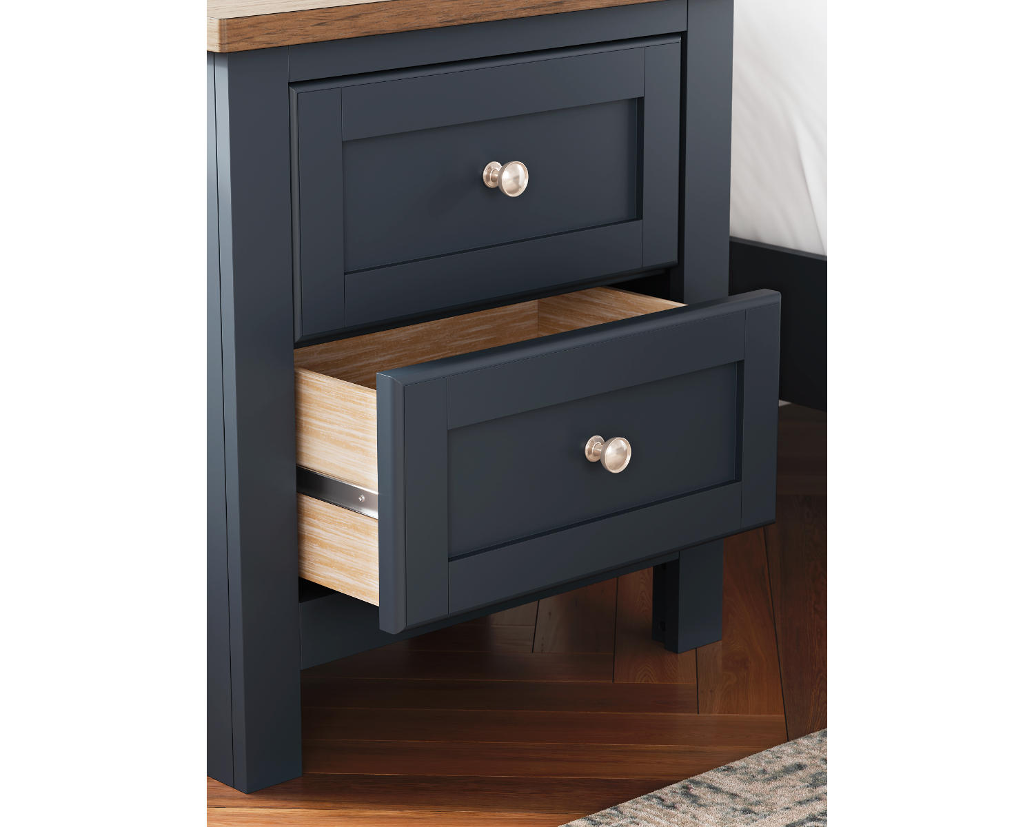 Landocken Nightstand
