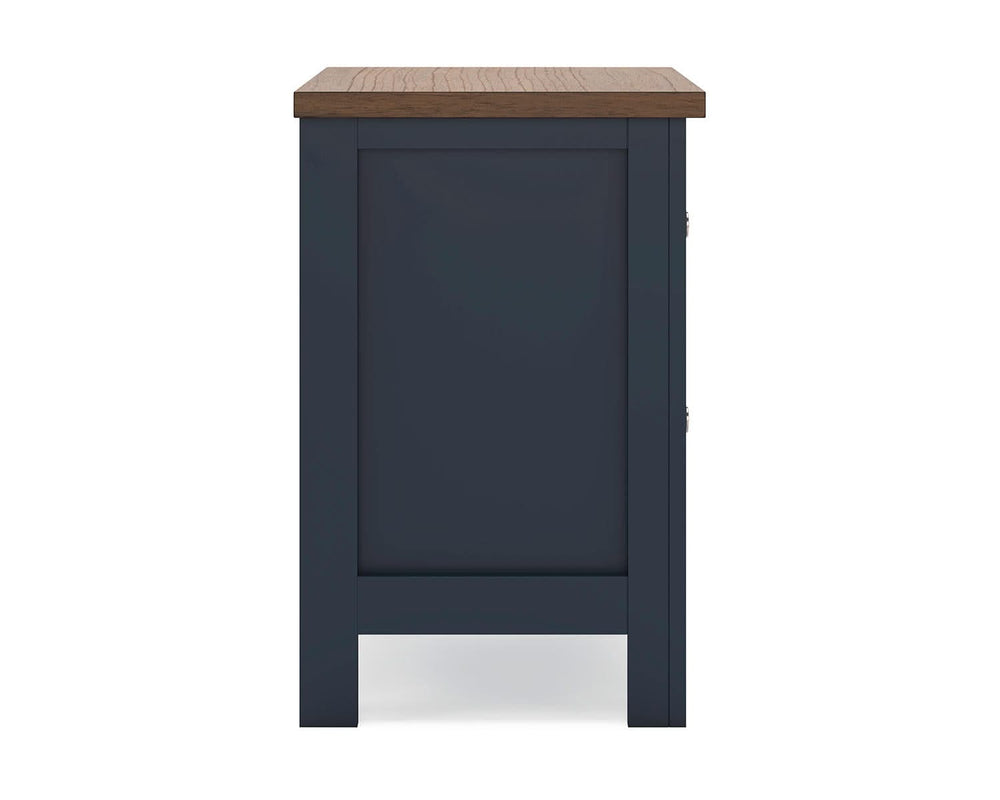 Landocken Nightstand