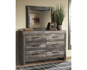 Wynnlow Queen Panel Bed with Mirrored Dresser and Nightstand