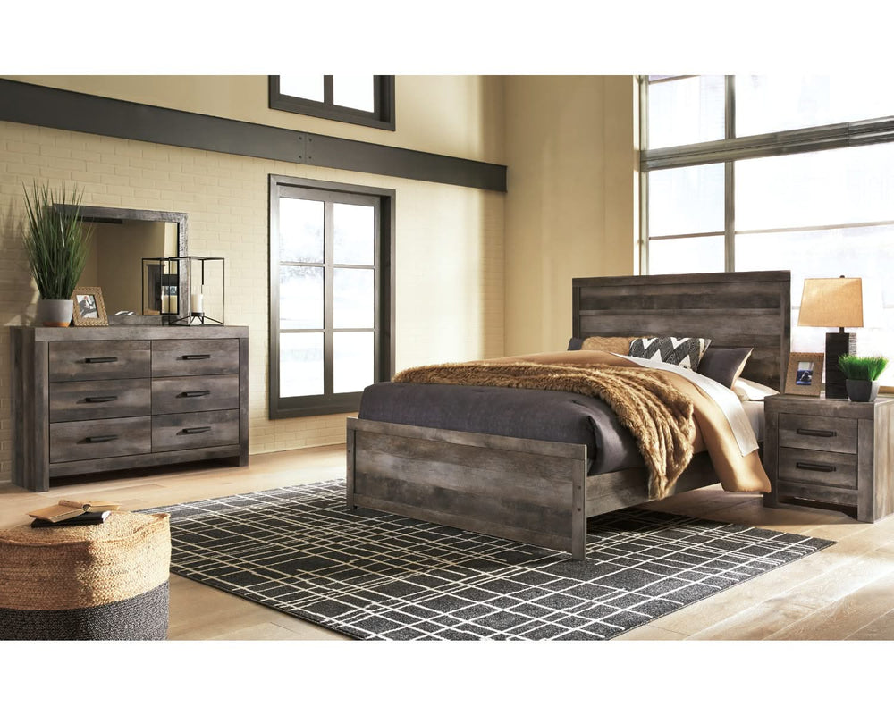 Wynnlow Queen Panel Bed with Mirrored Dresser and Nightstand