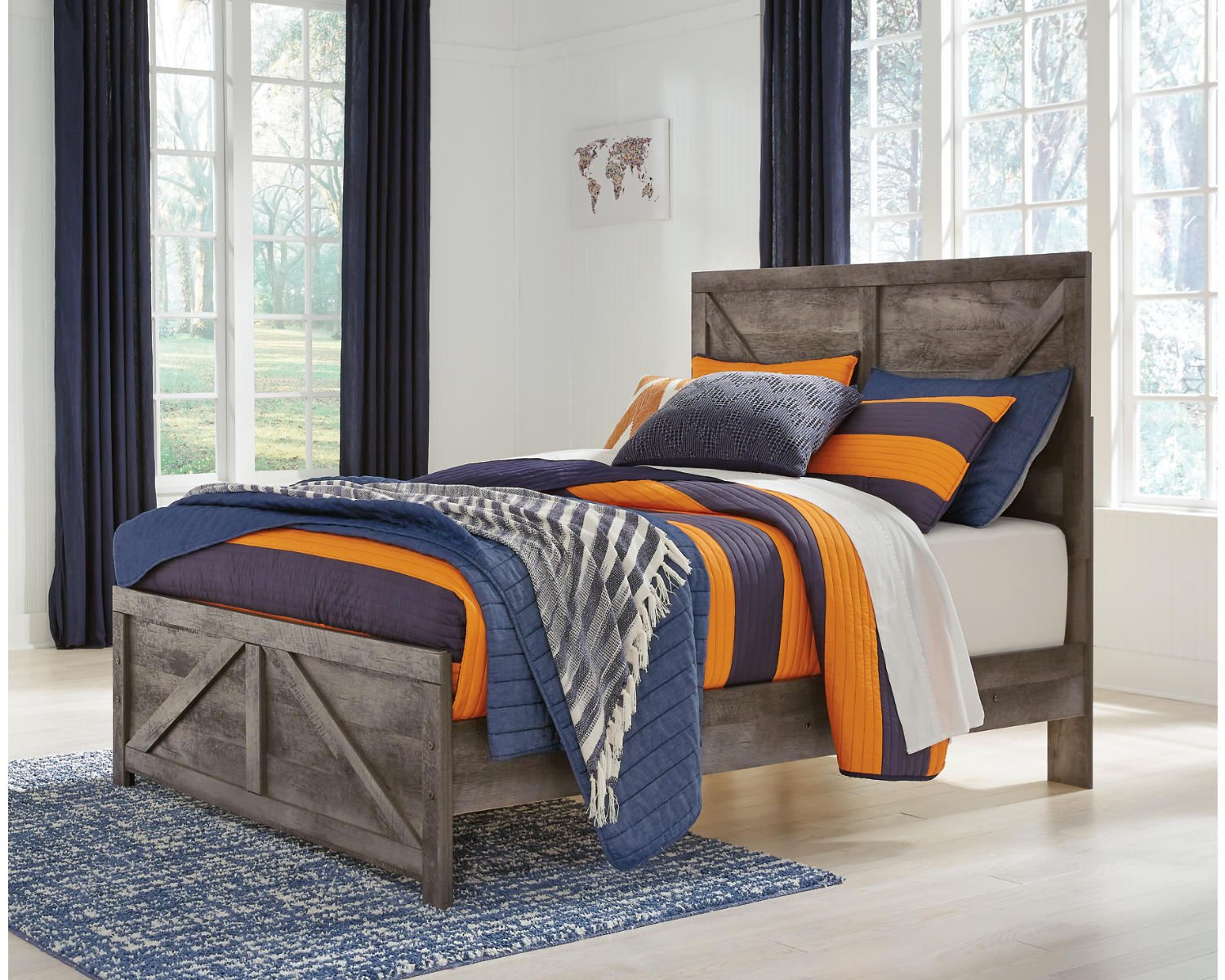 Wynnlow Full Panel Bed, Chest and Nightstand