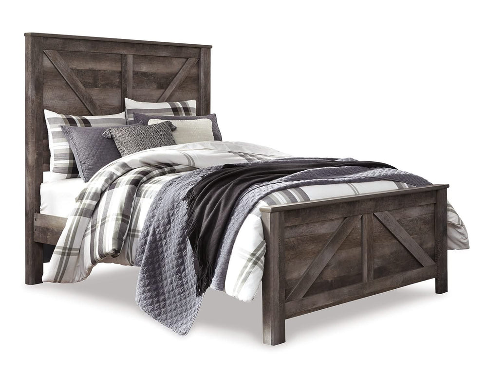 Cama Queen con paneles cruzados Wynnlow, cómoda y mesita de noche