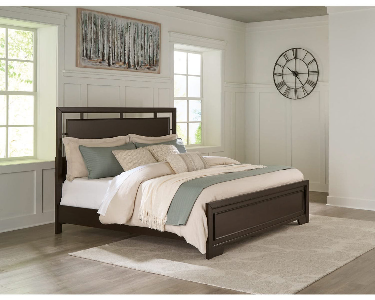 Covetown Queen Panel Bed