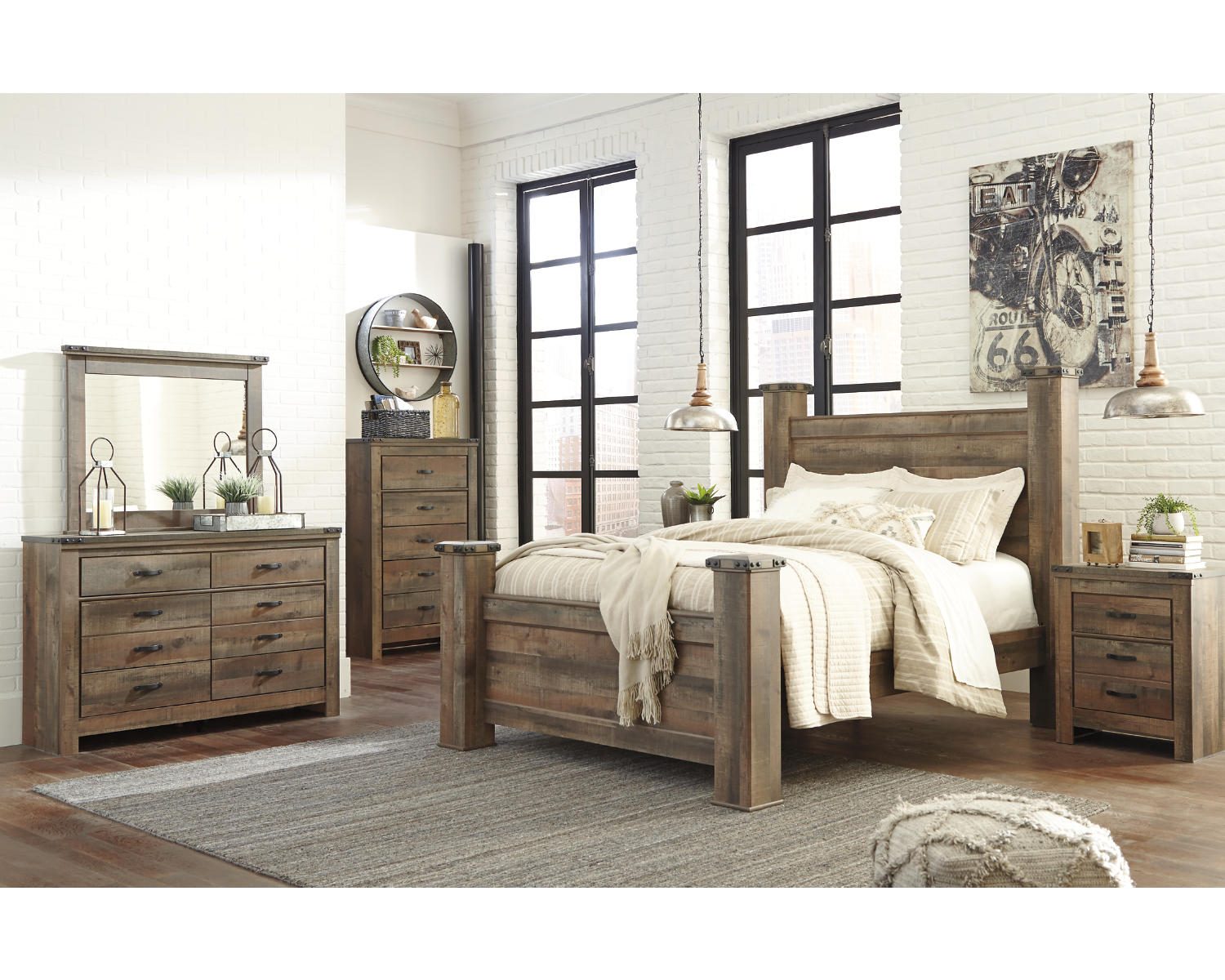 Trinell Queen Poster Bed