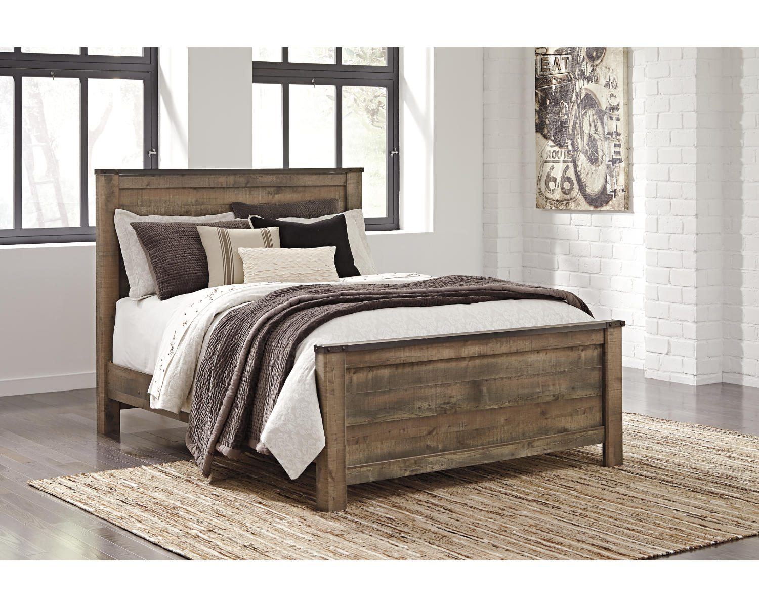 Trinell Queen Panel Bed