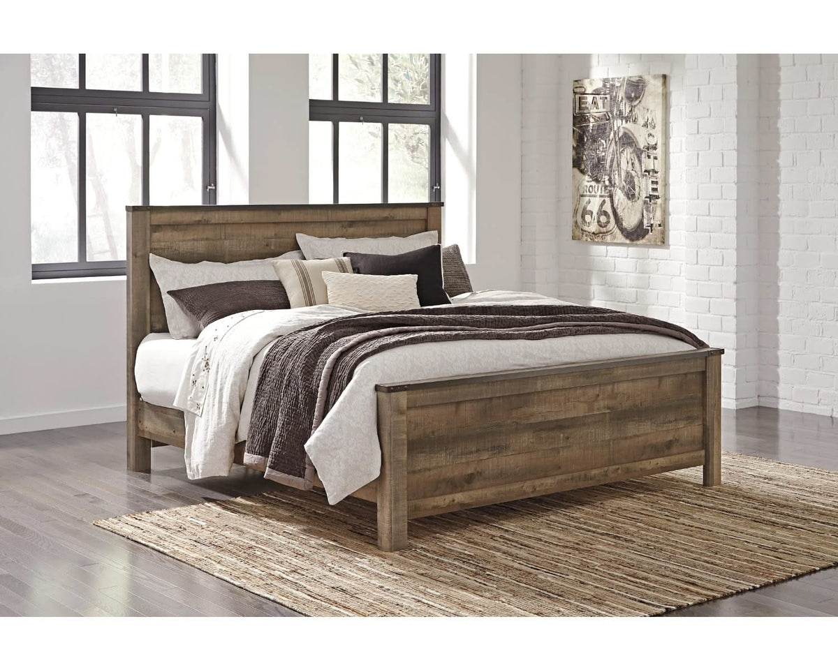 Cama King Trinell con paneles, cómoda y dos mesitas de noche