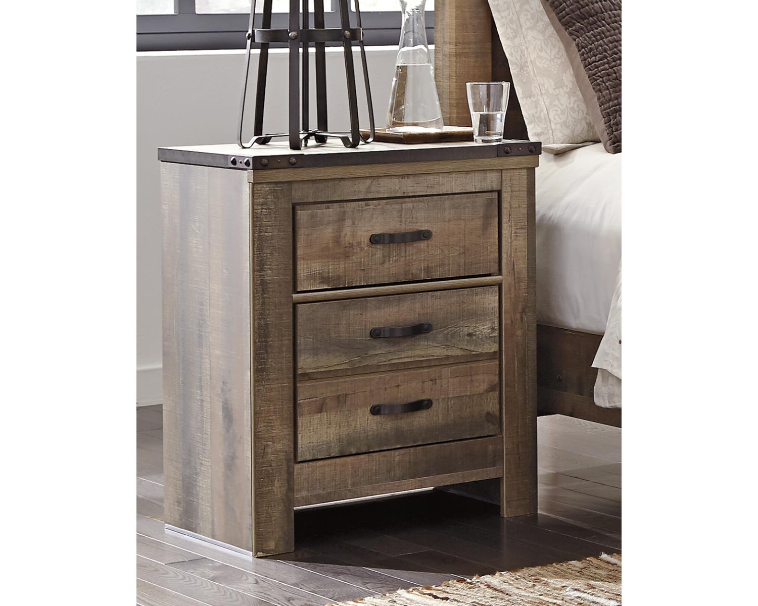 Trinell Queen Panel Bed and Nightstand