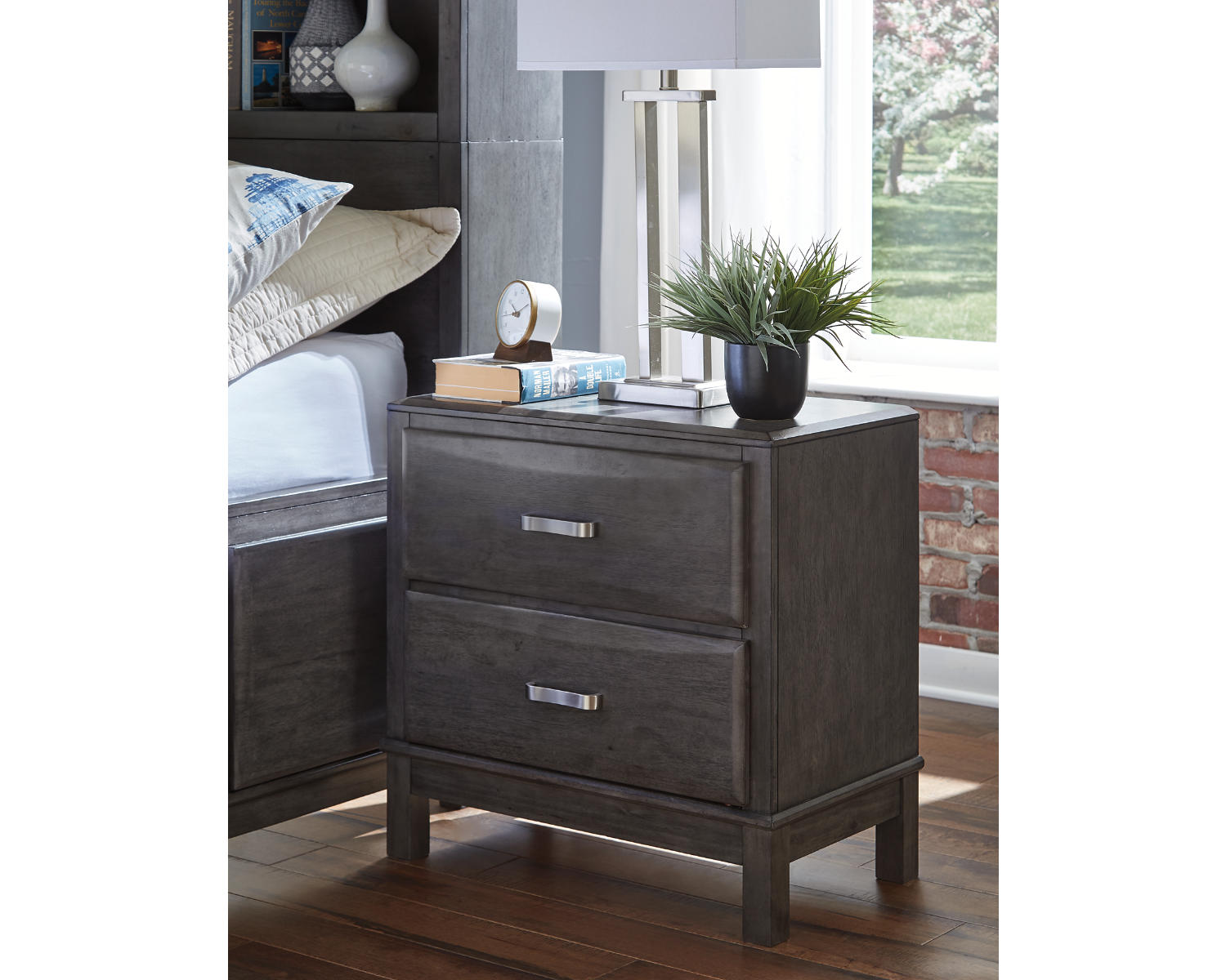 Caitbrook Dresser, Mirror and 2 Nightstands