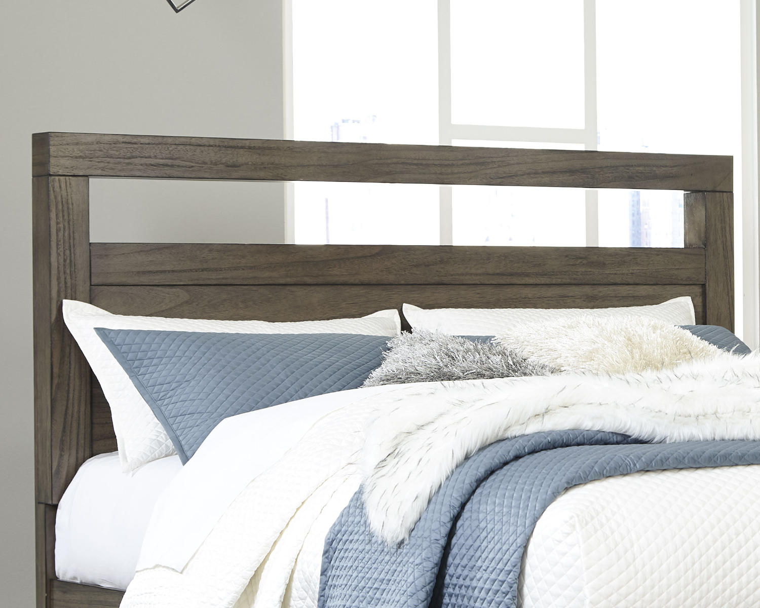 Deylin King/California King Panel Headboard