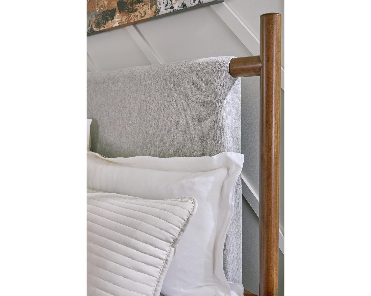 Lyncott Queen Upholstered Panel Bed