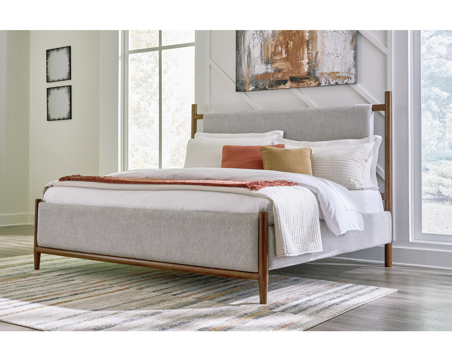 Lyncott California King Upholstered Bed