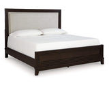 Cama Queen Neymorton con paneles tapizados