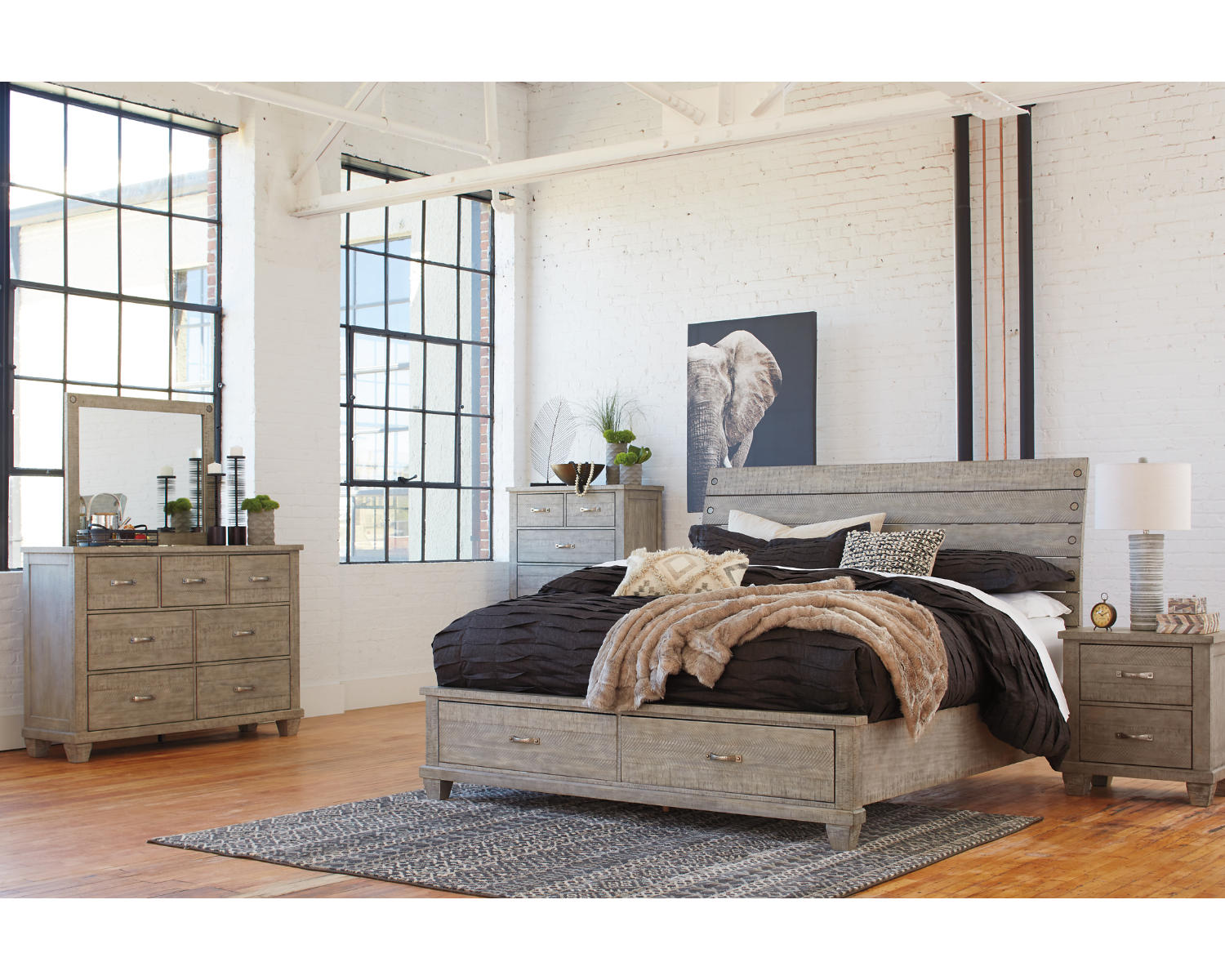 Naydell King Panel Bed with 2 Storage Drawers