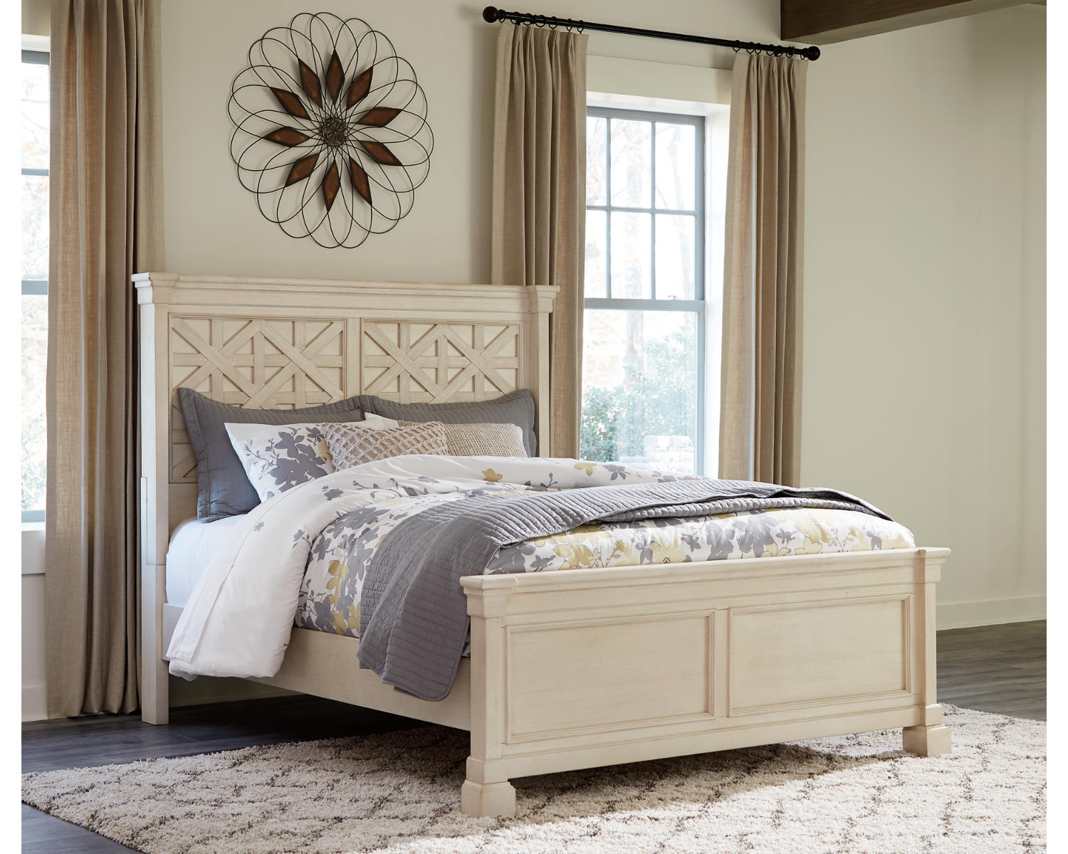 Bolanburg Queen Panel Bed