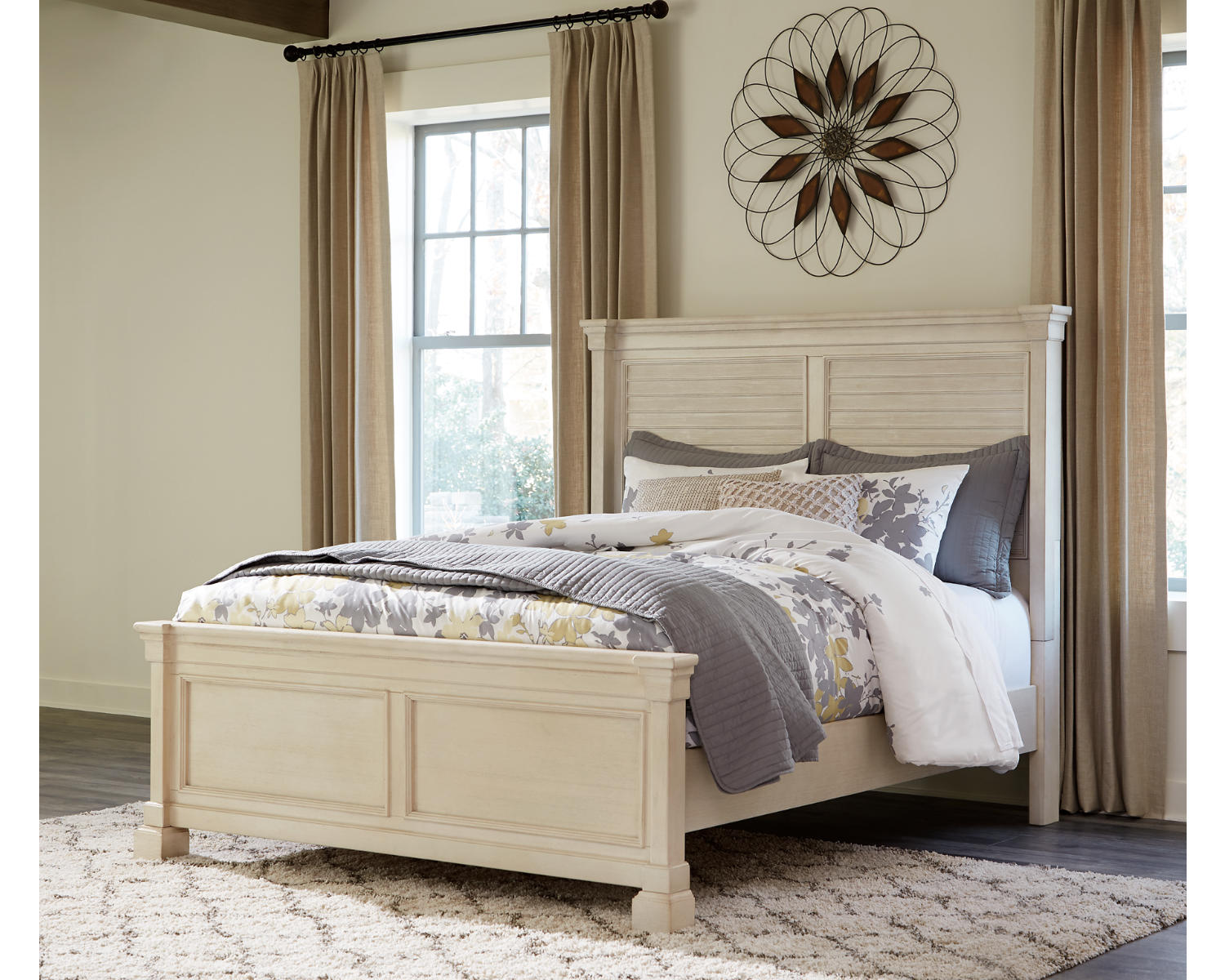 Bolanburg Queen Panel Bed