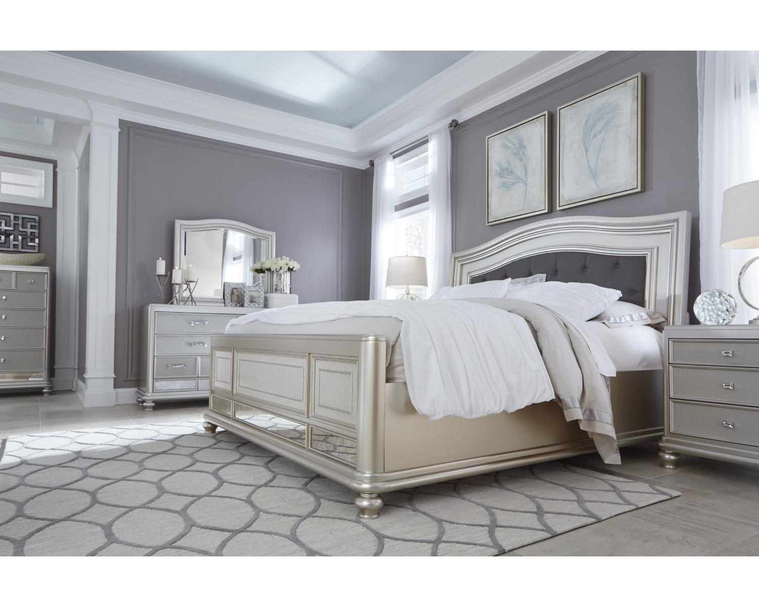Coralayne King Panel Bed