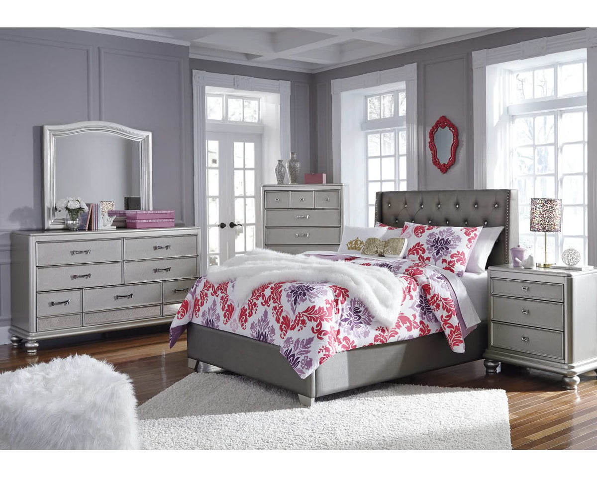 Coralayne Full Upholstered Bed