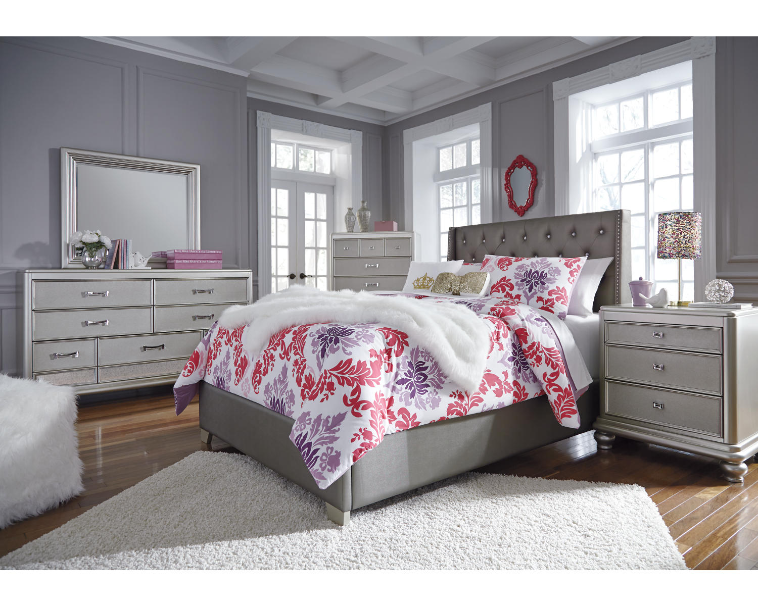 Coralayne Full Upholstered Bed