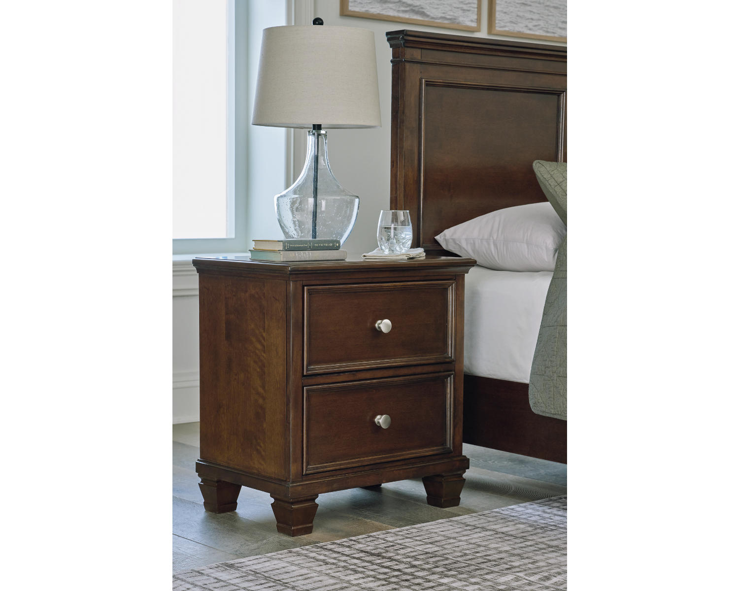 Danabrin Nightstand