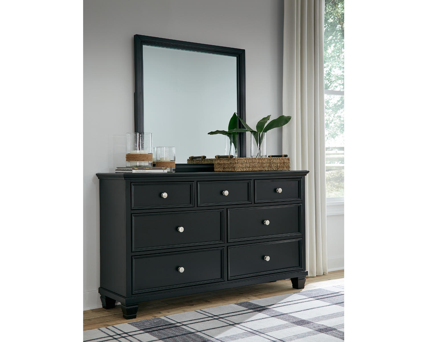 Lanolee Dresser and Mirror