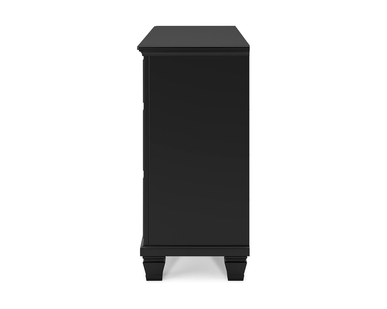 Lanolee Dresser