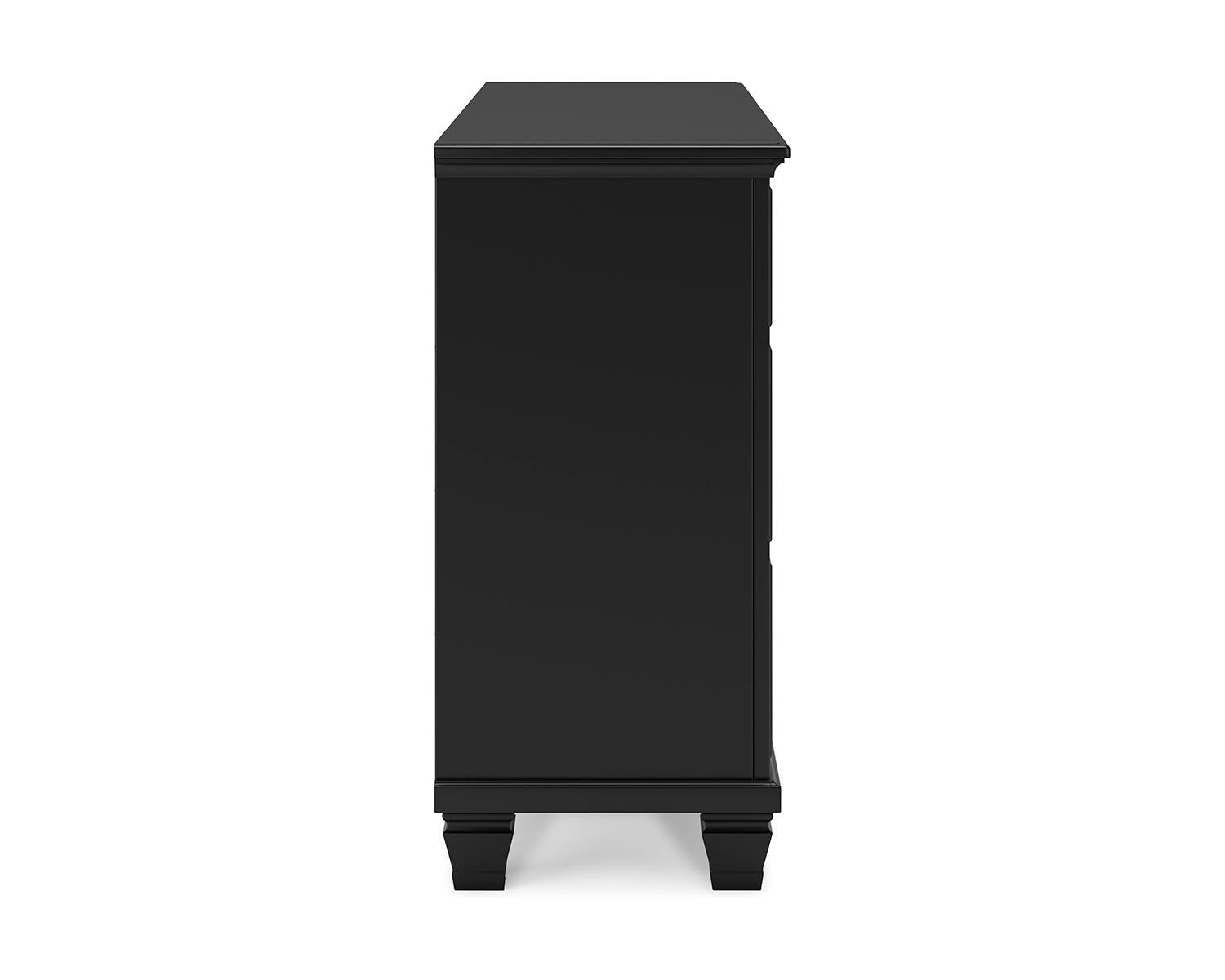 Lanolee Dresser
