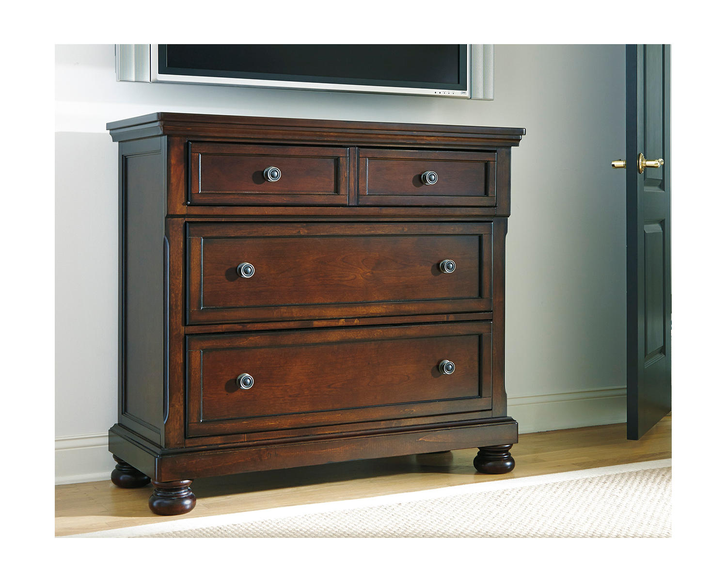 Porter Media Chest