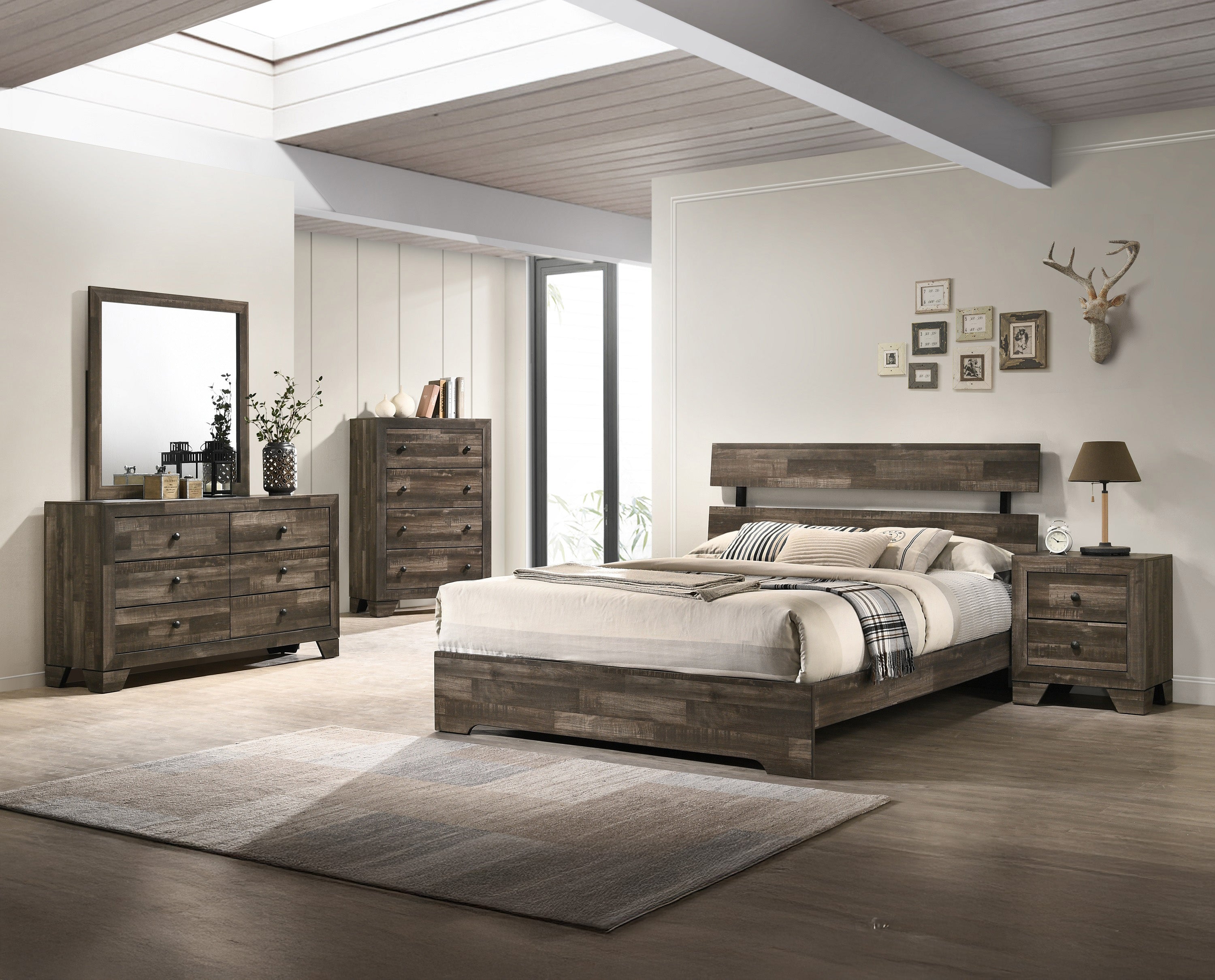 ATTICUS KING PLATFORM BED IN 1 BOX
