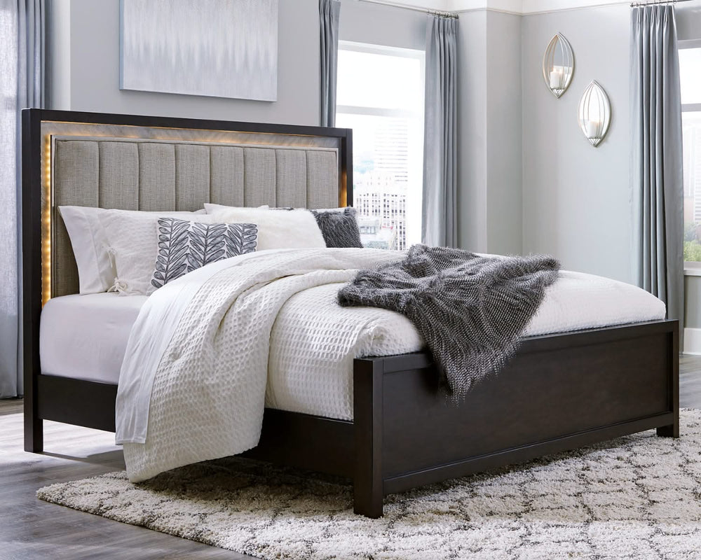 Cama tapizada Maretto California King con paneles