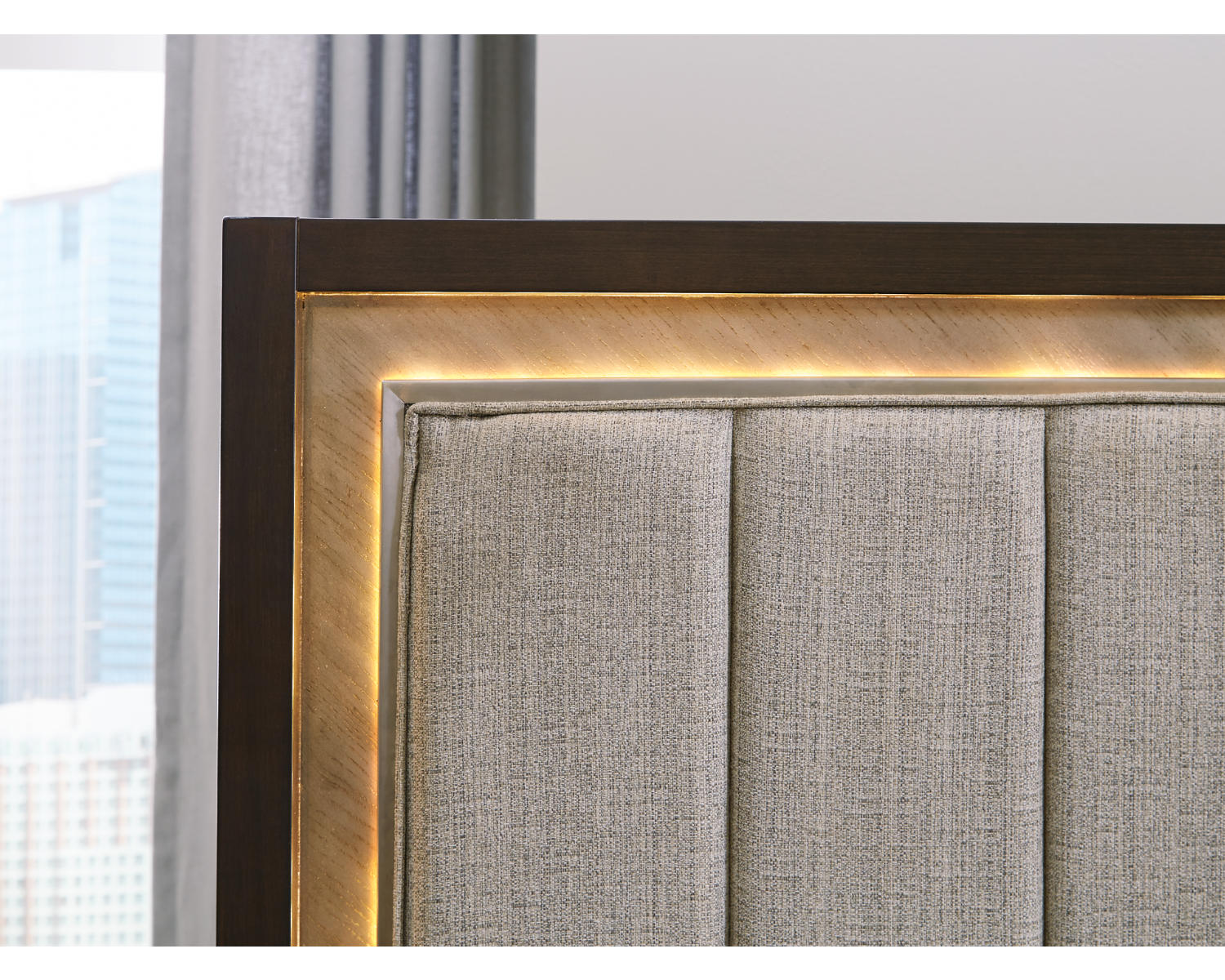 Maretto Queen Upholstered Panel Bed